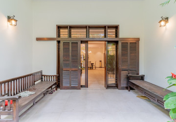 Renovated 3 Bedroom Apartment For Rent - Srah Chork , Phnom Penh thumbnail