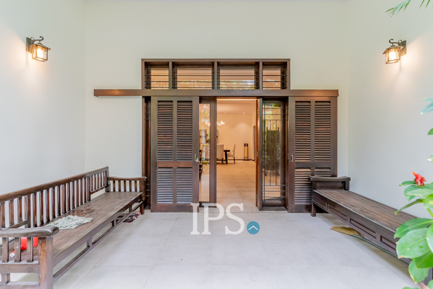 Renovated 3 Bedroom Apartment For Rent - Srah Chork , Phnom Penh
