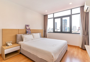 3 Bedroom Serviced Apartment For Rent - Tonle Bassac, Phnom Penh thumbnail