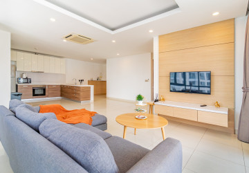 3 Bedroom Serviced Apartment For Rent - Tonle Bassac, Phnom Penh thumbnail