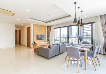 3 Bedroom Serviced Apartment For Rent - Tonle Bassac, Phnom Penh thumbnail