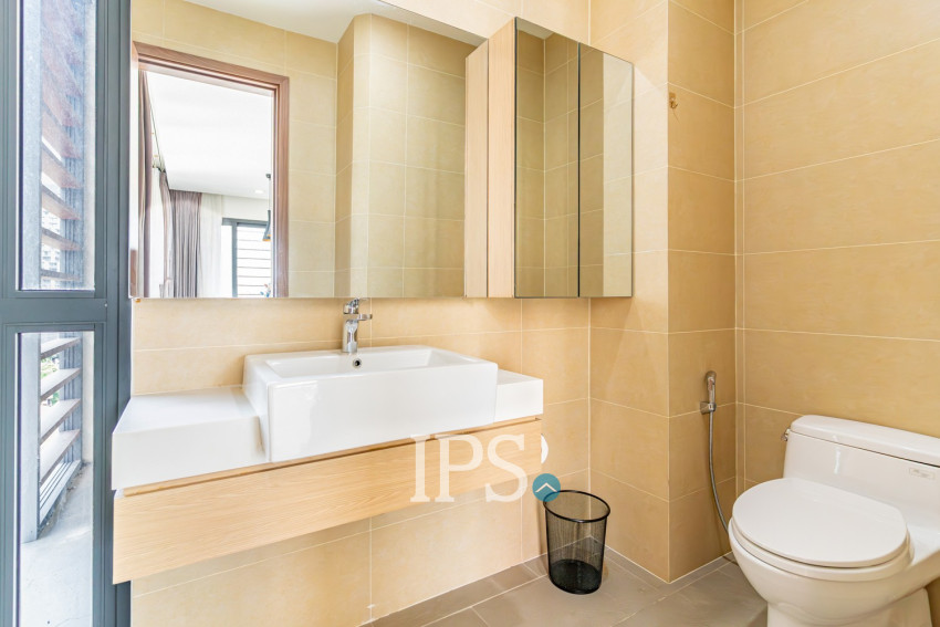 3 Bedroom Serviced Apartment For Rent - Tonle Bassac, Phnom Penh