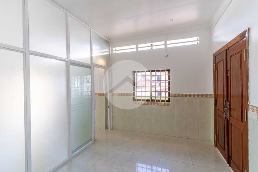 8 Bedroom Shop House  For Rent - BKK3, Phnom Penh