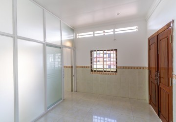 8 Bedroom Shop House  For Rent - BKK3, Phnom Penh thumbnail