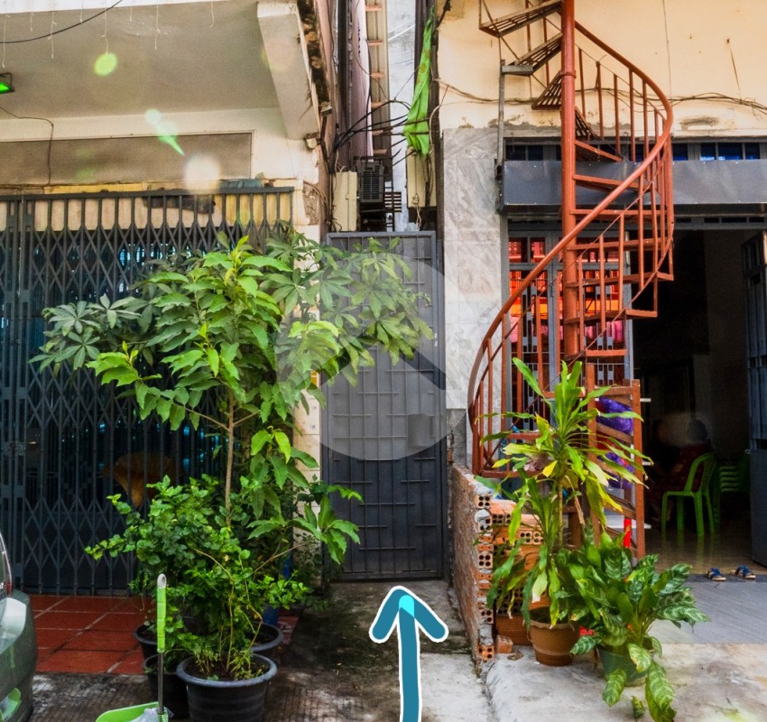 3 Bedrooms Apartment  For Sale - Chakto Mukh, Phnom Penh