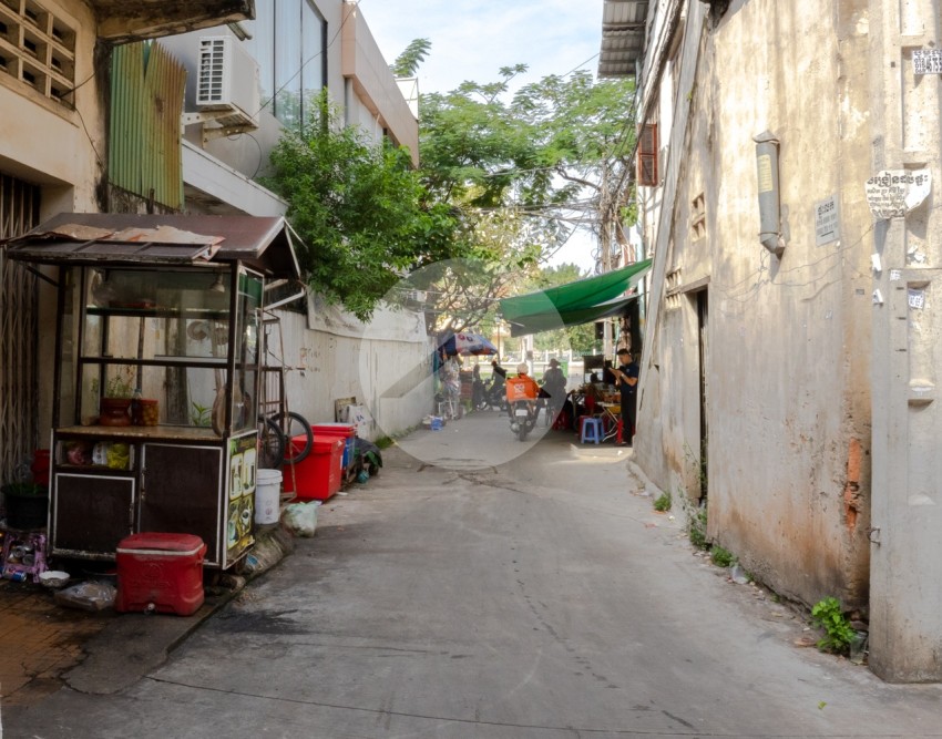 3 Bedrooms Apartment  For Sale - Chakto Mukh, Phnom Penh