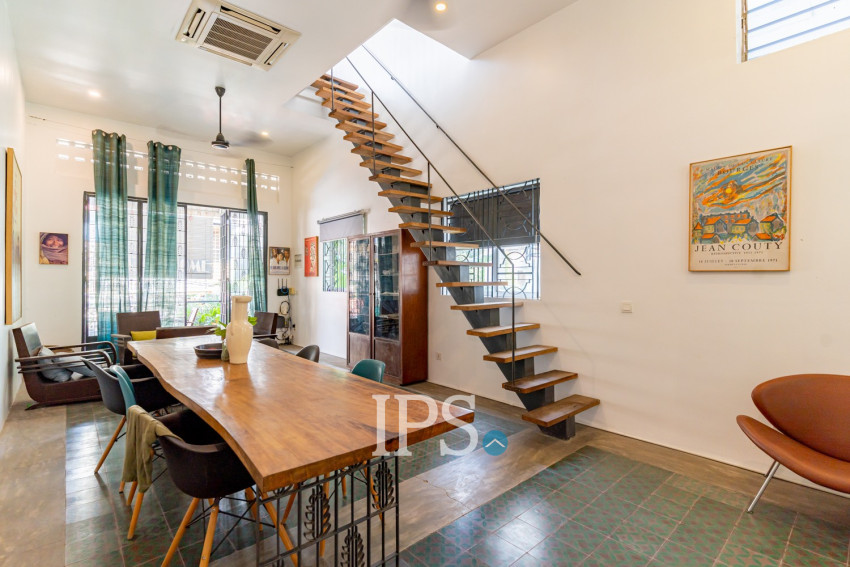 Renovated 3 Bedroom Apartment For Rent - Chakto Mukh, Phnom Penh