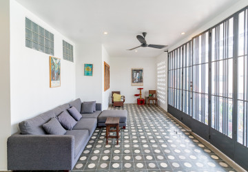 Renovated 3 Bedroom Apartment For Rent - Chakto Mukh, Phnom Penh thumbnail