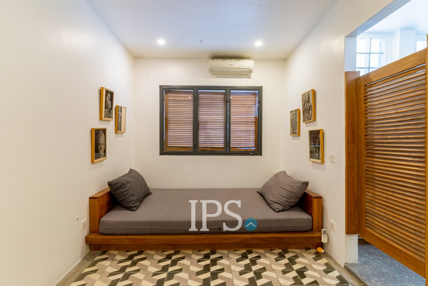 Renovated 3 Bedroom Apartment For Rent - Chakto Mukh, Phnom Penh