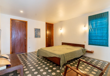 Renovated 3 Bedroom Apartment For Rent - Chakto Mukh, Phnom Penh thumbnail