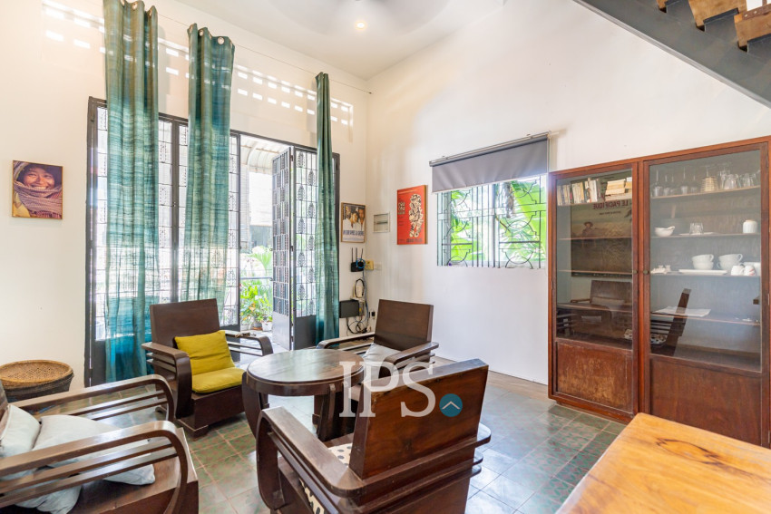 Renovated 3 Bedroom Apartment For Rent - Chakto Mukh, Phnom Penh