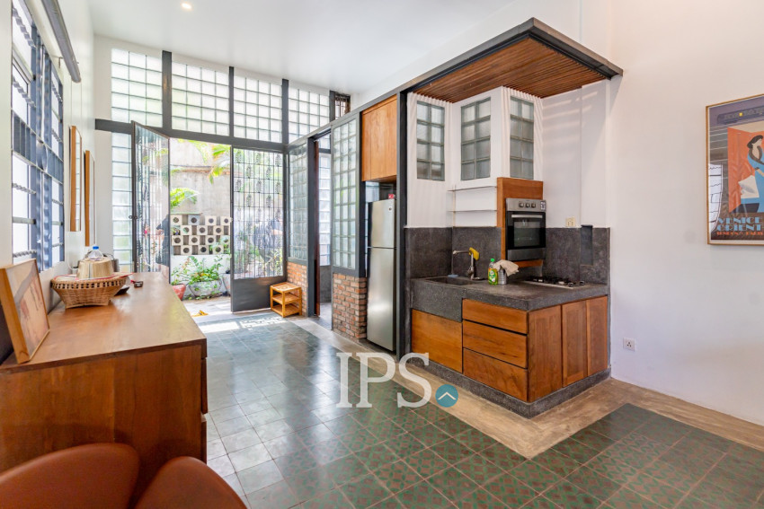 Renovated 3 Bedroom Apartment For Rent - Chakto Mukh, Phnom Penh