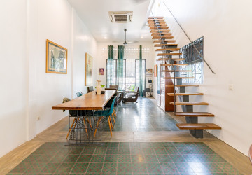 Renovated 3 Bedroom Apartment For Rent - Chakto Mukh, Phnom Penh thumbnail