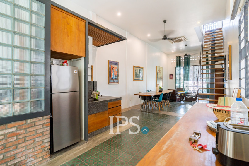 Renovated 3 Bedroom Apartment For Rent - Chakto Mukh, Phnom Penh