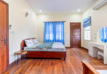 5 Unit Apartment Building For Rent - Svay Dangkum, Siem Reap thumbnail