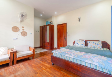 5 Unit Apartment Building For Rent - Svay Dangkum, Siem Reap thumbnail