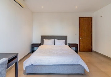 1 Bedroom Condo For Rent - Embassy Central, BKK1, Phnom Penh thumbnail