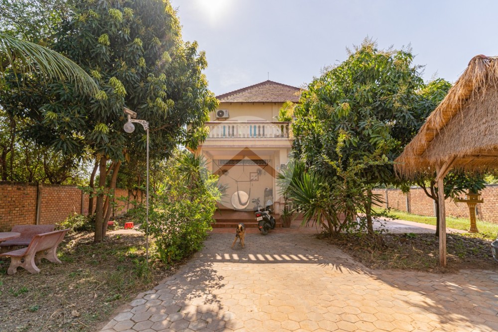 4 Bedroom Villa For Sale - Svay Dangkum, Siem Reap - Image 27