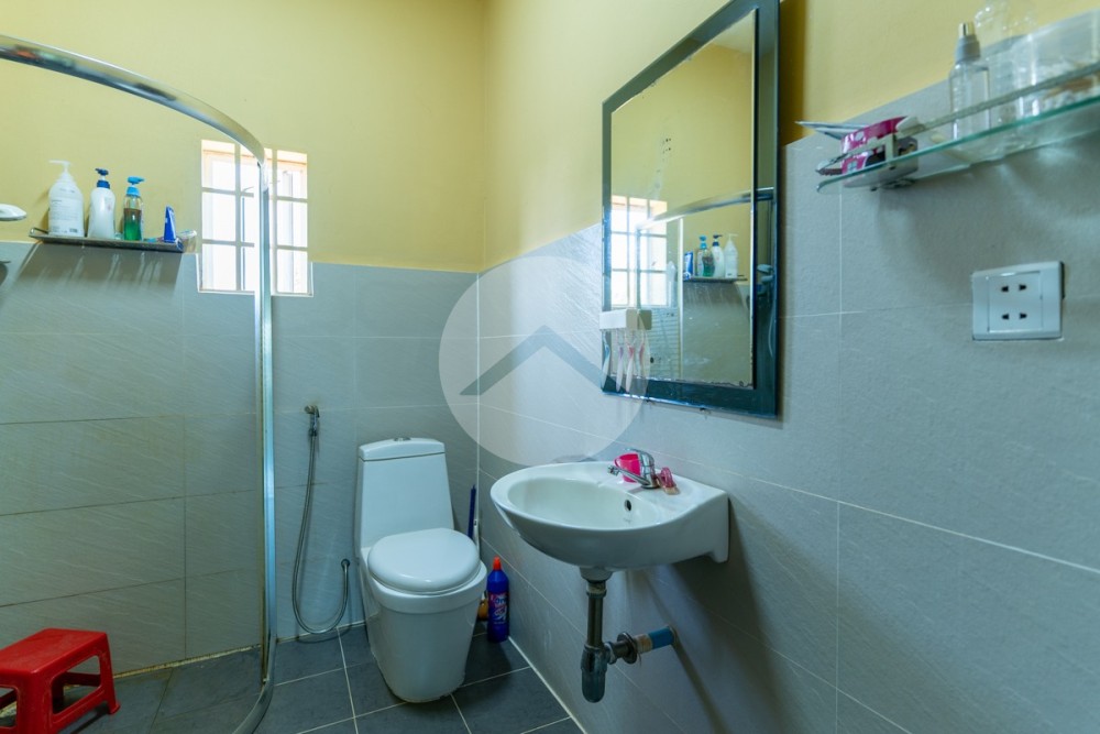 4 Bedroom Villa For Sale - Svay Dangkum, Siem Reap - Image 24