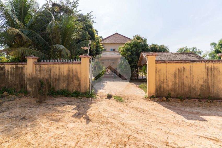 4 Bedroom Villa For Sale - Svay Dangkum, Siem Reap