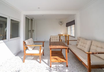 Renovated 4 Bedroom Duplex Apartment For Rent - Tonle Bassac, Phnom Penh thumbnail