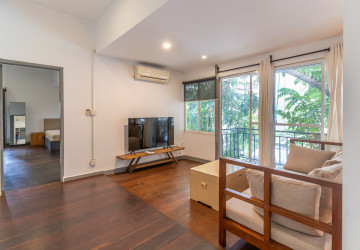 Renovated 4 Bedroom Duplex Apartment For Rent - Tonle Bassac, Phnom Penh thumbnail