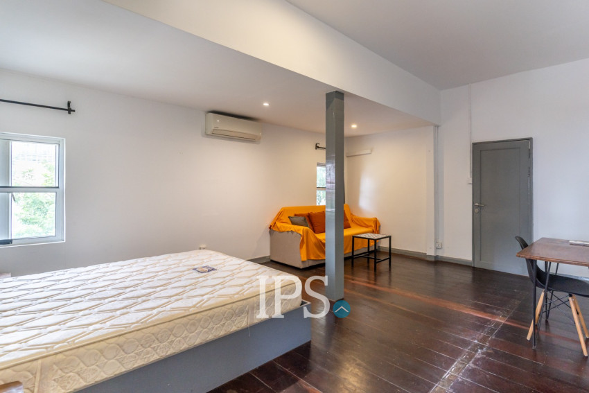 Renovated 4 Bedroom Duplex Apartment For Rent - Tonle Bassac, Phnom Penh