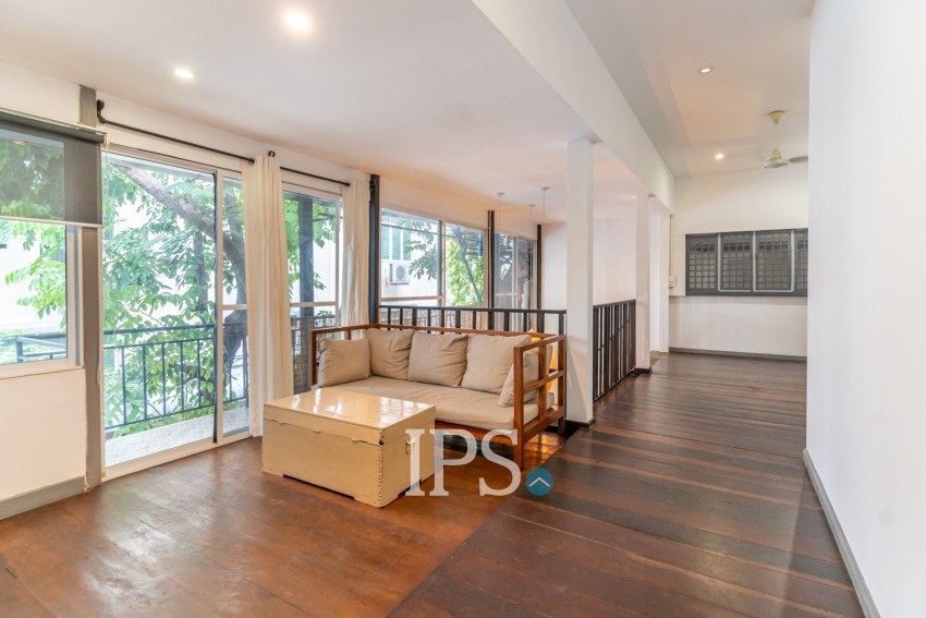 Renovated 4 Bedroom Duplex Apartment For Rent - Tonle Bassac, Phnom Penh