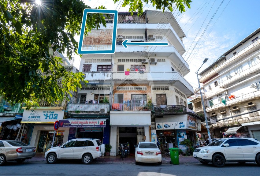 Renovated 3 Bedroom Apartment  For Rent - Wat Phnom, Phnom Penh