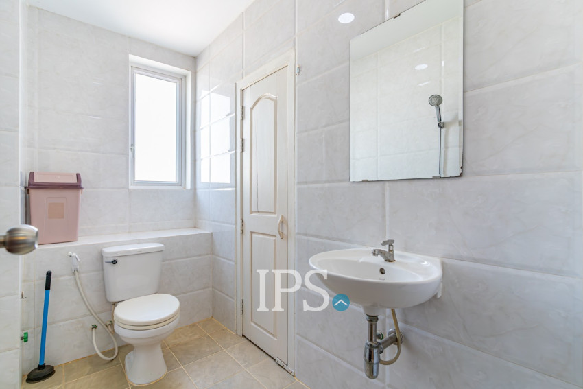 1 Bedroom Serviced Apartment For Rent - Toul Tum Poung 1, Phnom Penh