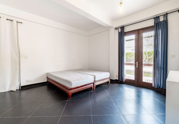 3 Bedroom Villa For Rent - Sala Kamreuk, Siem Reap thumbnail