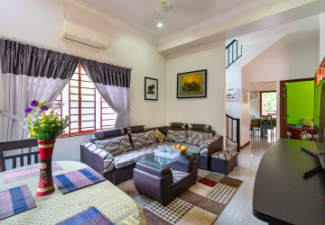 4 Bedroom House For Rent - Svay Dangkum, Siem Reap thumbnail