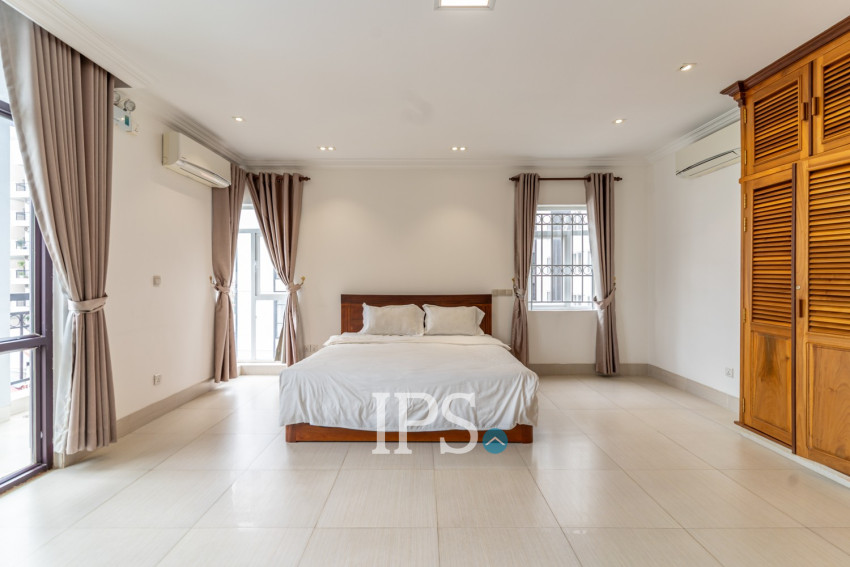 3 Bedroom Serviced Apartment For Rent - Boeung Trabek, Phnom Penh