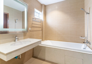3 Bedroom Serviced Apartment For Rent - Boeung Trabek, Phnom Penh thumbnail