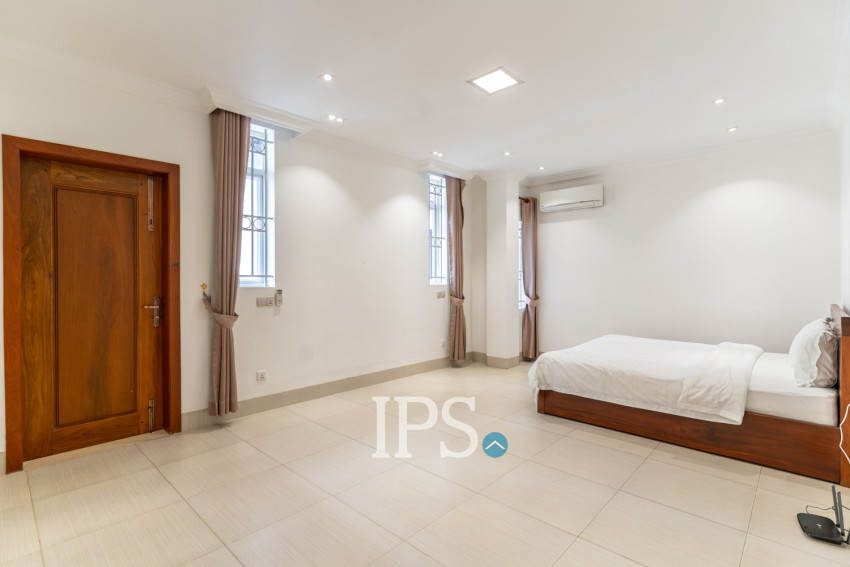 3 Bedroom Serviced Apartment For Rent - Boeung Trabek, Phnom Penh