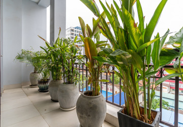 3 Bedroom Serviced Apartment For Rent - Boeung Trabek, Phnom Penh thumbnail