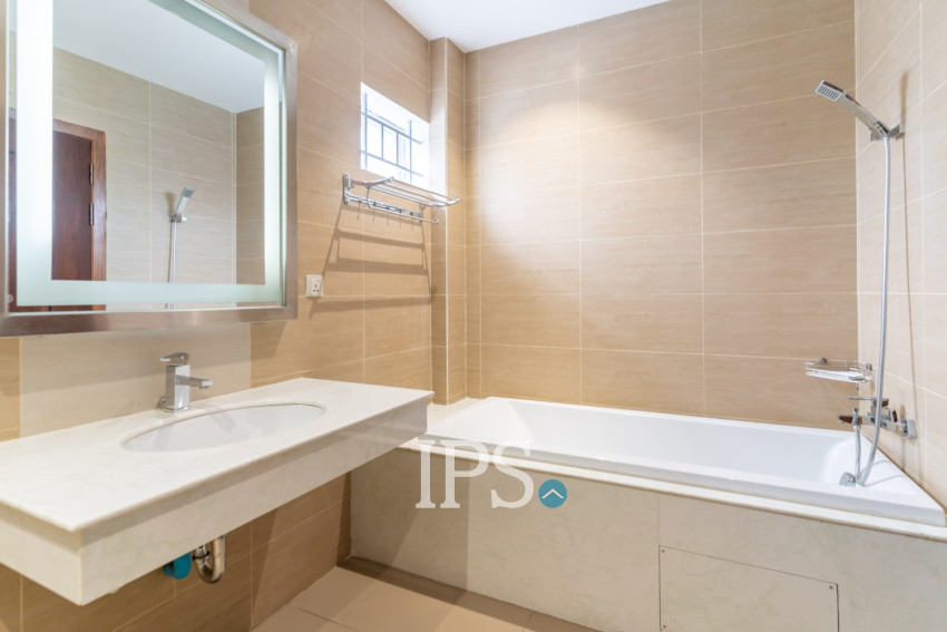 3 Bedroom Serviced Apartment For Rent - Boeung Trabek, Phnom Penh