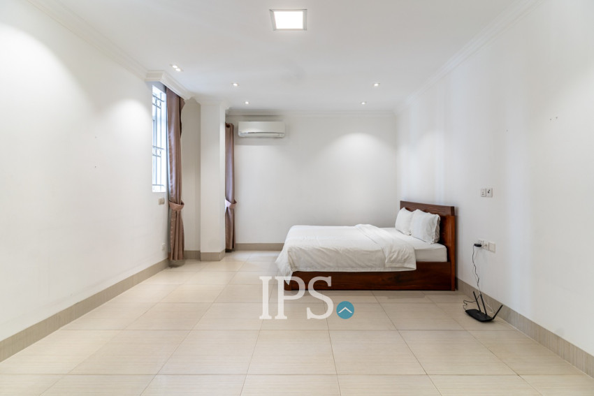3 Bedroom Serviced Apartment For Rent - Boeung Trabek, Phnom Penh