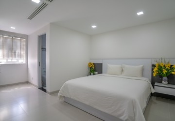 2 Bedroom Penthouse For Rent - BKK1, Phnom Penh thumbnail