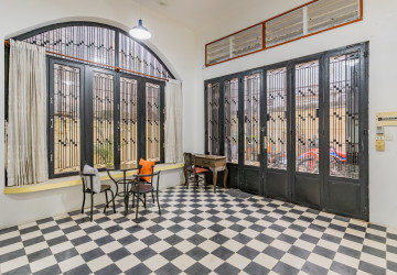 Renovated Loft 1 Bedroom Apartment For Rent - Chakto Mukh, Phnom Penh thumbnail