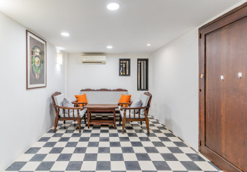 Renovated Loft 1 Bedroom Apartment For Rent - Chakto Mukh, Phnom Penh thumbnail