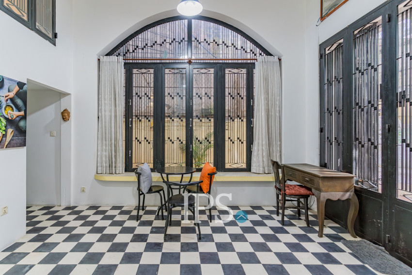 Renovated Loft 1 Bedroom Apartment For Rent - Chakto Mukh, Phnom Penh