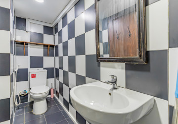 Renovated Loft 1 Bedroom Apartment For Rent - Chakto Mukh, Phnom Penh thumbnail