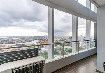 3 Bedroom Duplex Penthouse For Rent - The Bridge, Tonle Bassac, Phnom Penh thumbnail