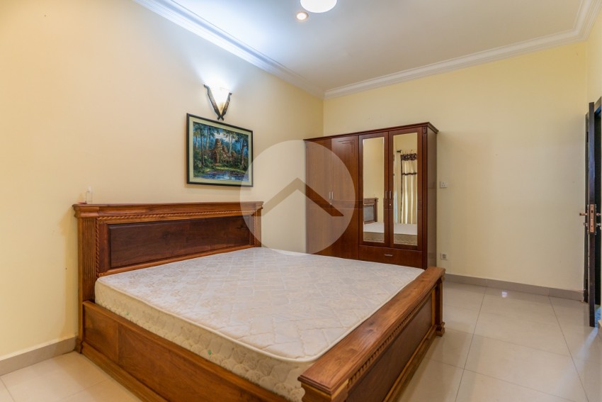3 Bedroom Link House For Rent - Tonle Bassac, Phnom Penh