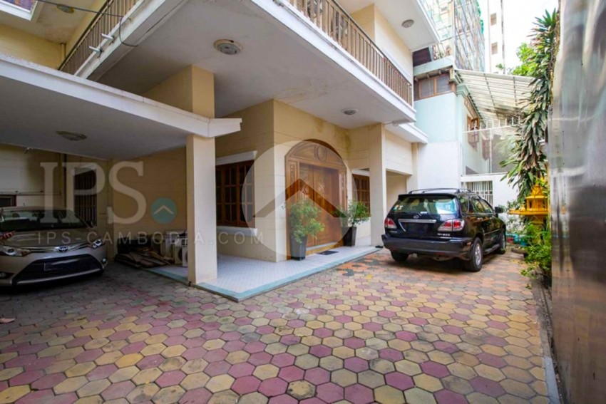 4 Bedroom Villa For Rent - Veal Vong, Phnom Penh