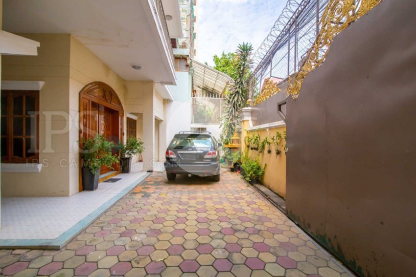 4 Bedroom Villa For Rent - Veal Vong, Phnom Penh