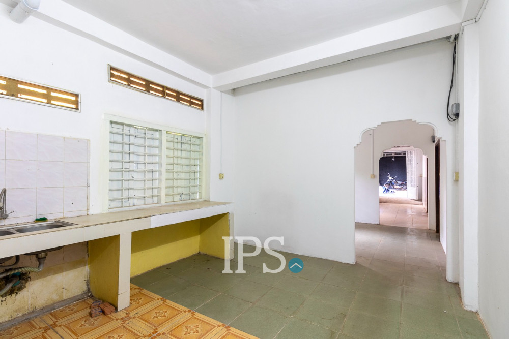 4 Bedroom Commercial House For Rent - Night Market Area, Siem Reap - Image 25