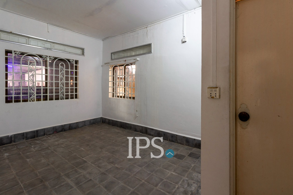4 Bedroom Commercial House For Rent - Night Market Area, Siem Reap - Image 18