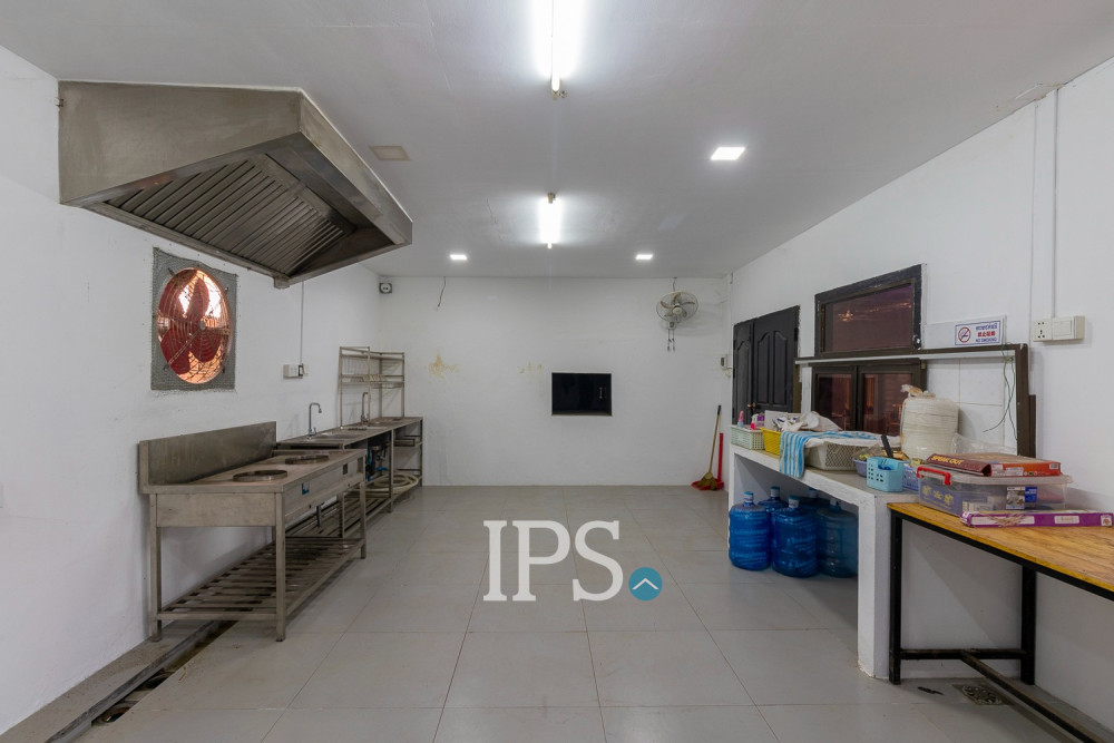 4 Bedroom Commercial House For Rent - Night Market Area, Siem Reap - Image 17